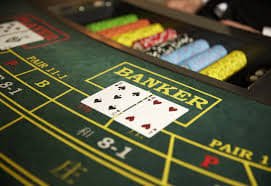 Live casino table game on desk gaming with real dealer streamed to Filipino players